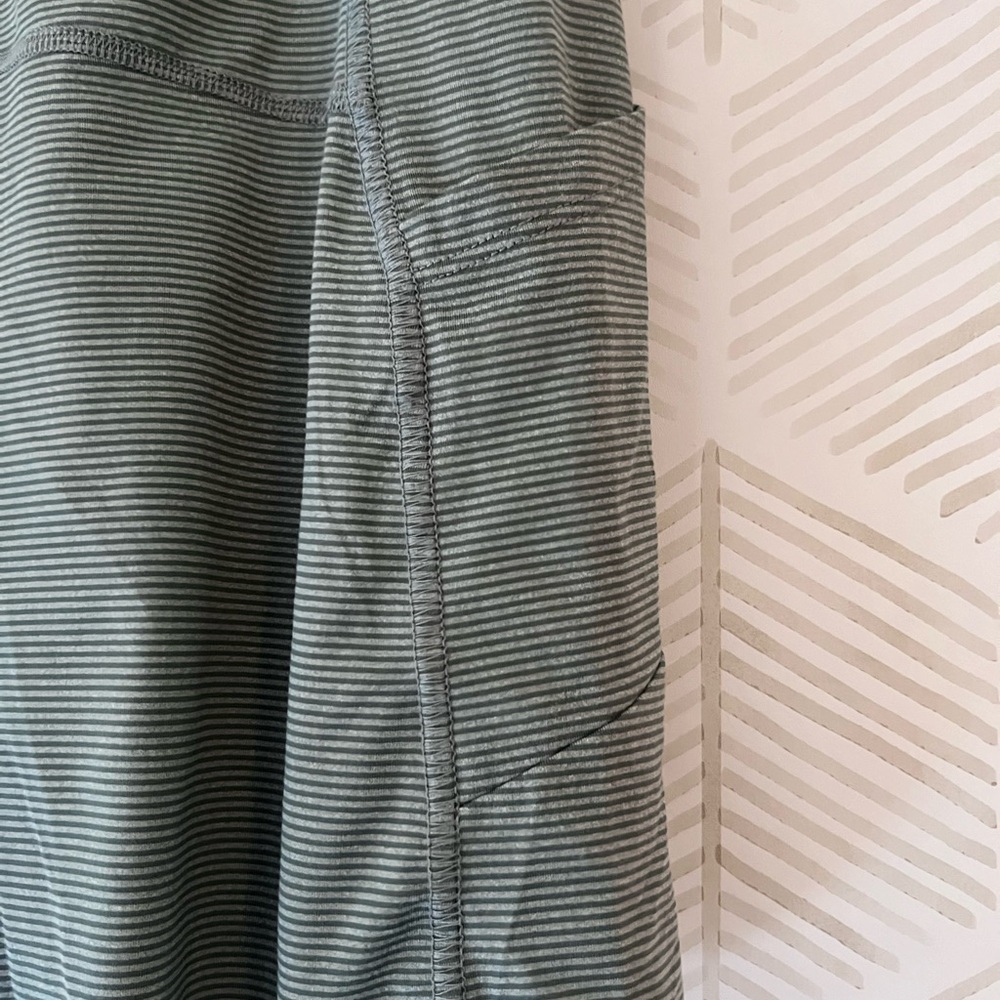 Green skort - Picture 9 of 9